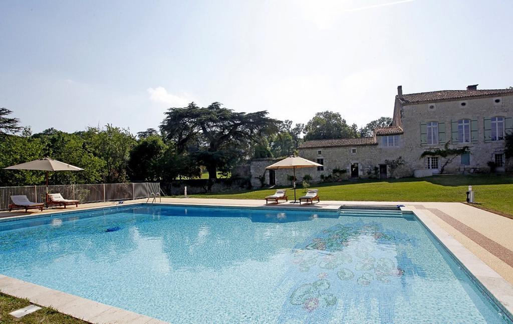 Domaine De Lamassas Bed & Breakfast Hautefage-la-Tour Exterior photo
